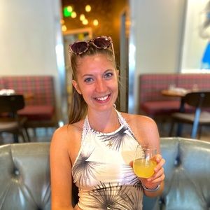 Meet your Posher, Emily